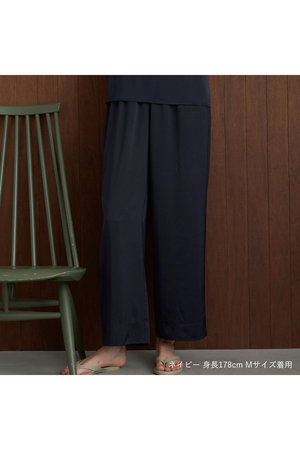 リラックスサテンパンツ