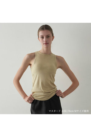 カップインタンクトップ