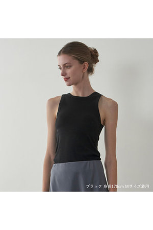 カップインタンクトップ